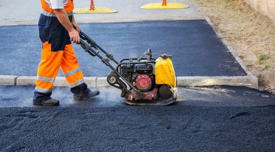 Professional gutter cleaning in Sells, AZ
